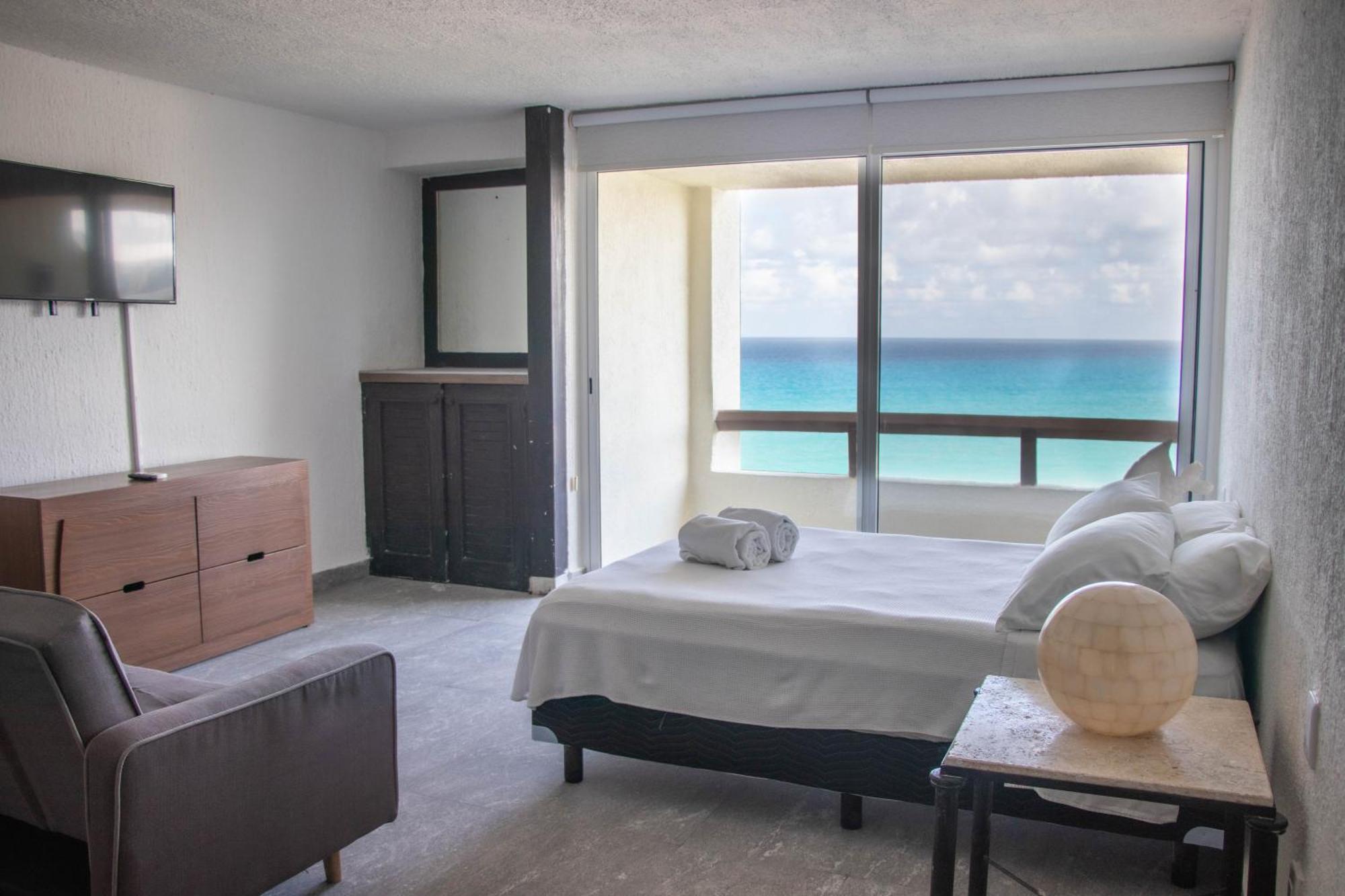 Rodero By Solymar Beach Front Condos In Hotel Zone Cancun Exterior photo