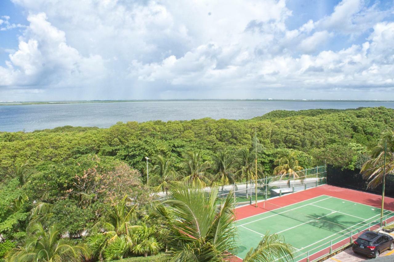 Rodero By Solymar Beach Front Condos In Hotel Zone Cancun Exterior photo